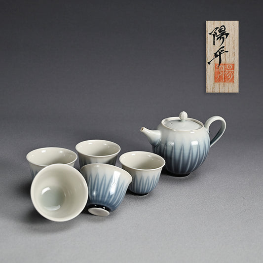 Ryusaiji Teapot and Yunomi Set ー永草 陽平 “流彩磁ポット”、”湯呑”