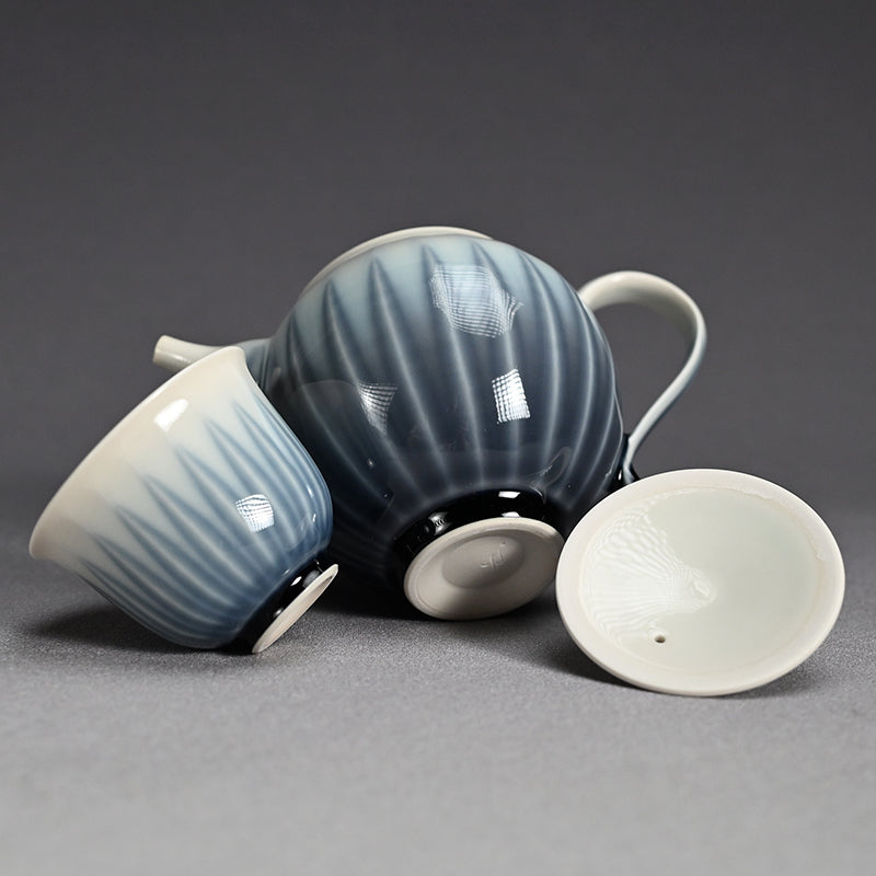 Ryusaiji Teapot and Yunomi Set ー永草 陽平 “流彩磁ポット”、”湯呑”