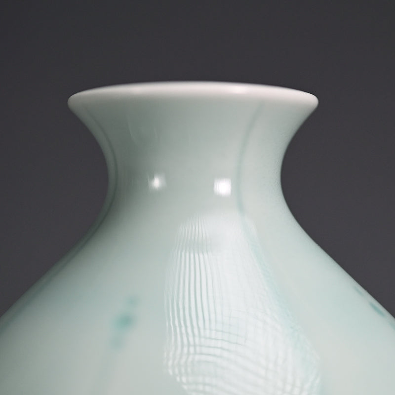 Celadon Shuki Sake Set ー土井 雅文 “鉄彩磁点線文酒器”