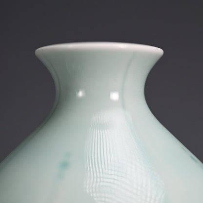 Celadon Shuki Sake Set ー土井 雅文 “鉄彩磁点線文酒器”
