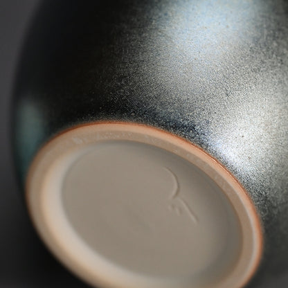 Celadon Shuki Sake Set ー土井 雅文 “鉄彩磁点線文酒器”