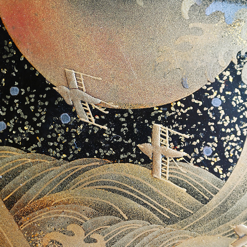 Exquisite Crashing Waves & Sun Lacquer Box