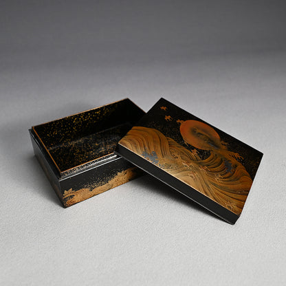Exquisite Crashing Waves & Sun Lacquer Box