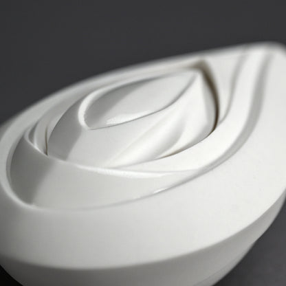 Stylish Katakuchi Sake Vessel ー松村 淳 “Divergence 2.02”