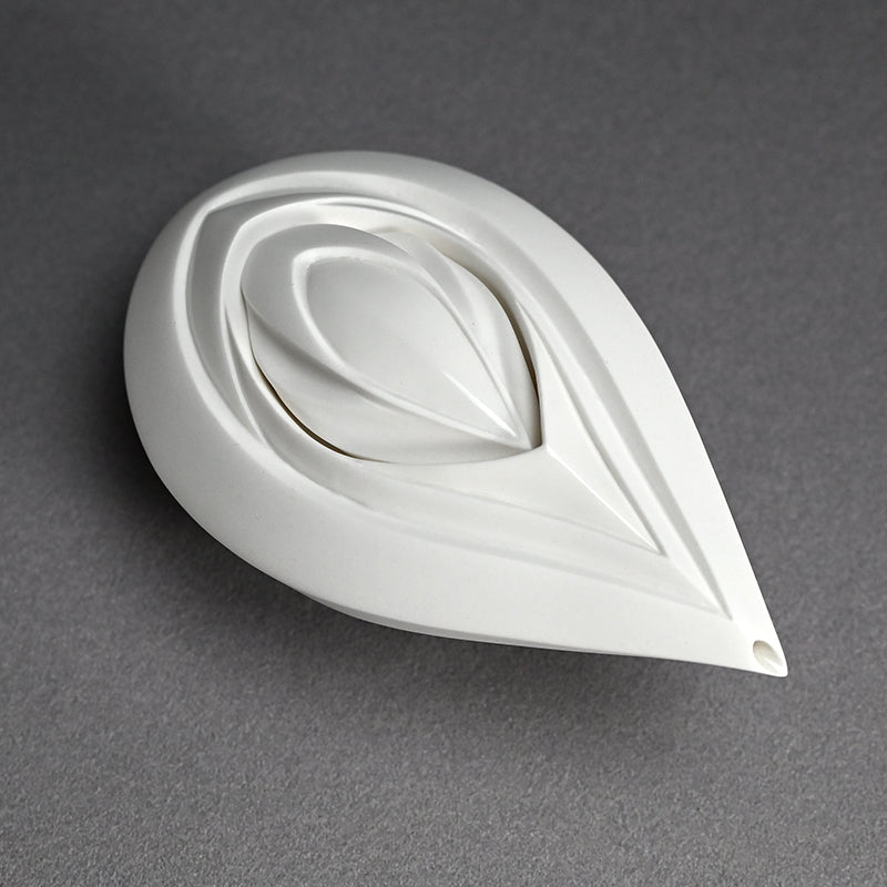 Stylish Katakuchi Sake Vessel ー松村 淳 “Divergence 2.02”