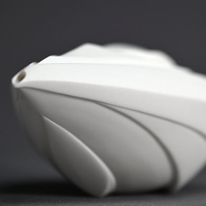 Stylish Katakuchi Sake Vessel ー松村 淳 “Divergence 2.02”