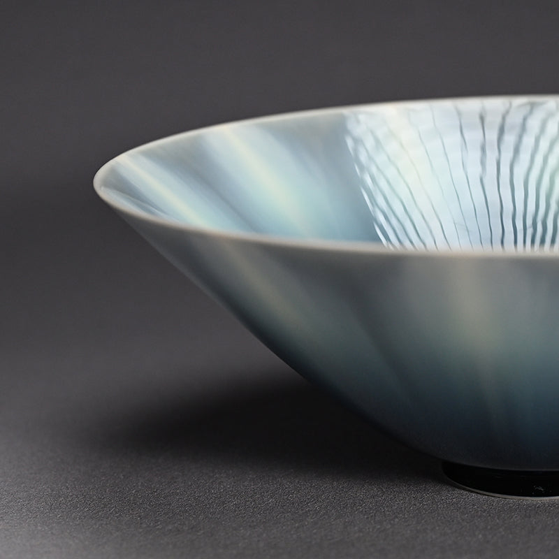 Dramatic Porcelain Bowl ー永草 陽平 “流彩磁鉢”