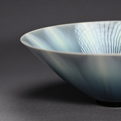 Dramatic Porcelain Bowl ー永草 陽平 “流彩磁鉢”