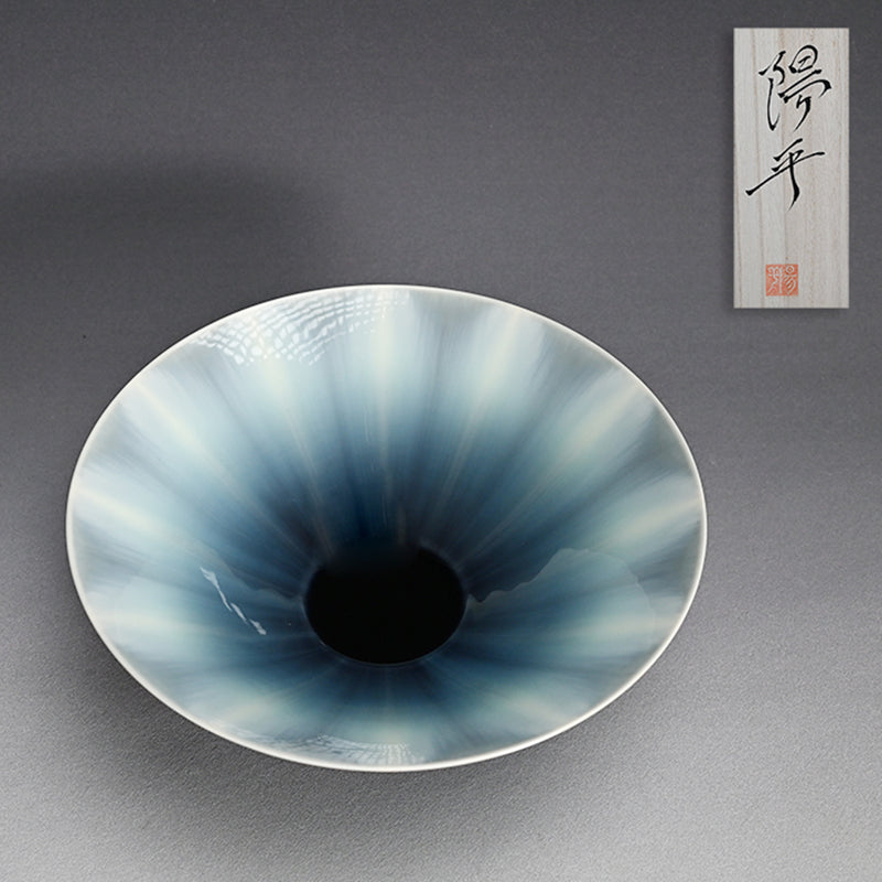 Dramatic Porcelain Bowl ー永草 陽平 “流彩磁鉢”