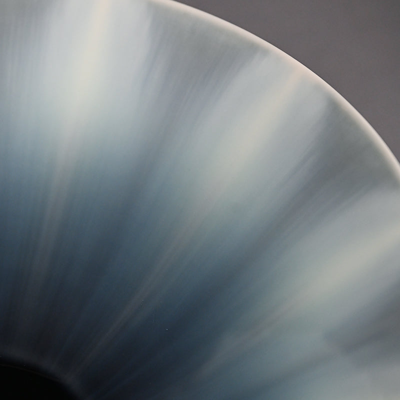 Dramatic Porcelain Bowl ー永草 陽平 “流彩磁鉢”