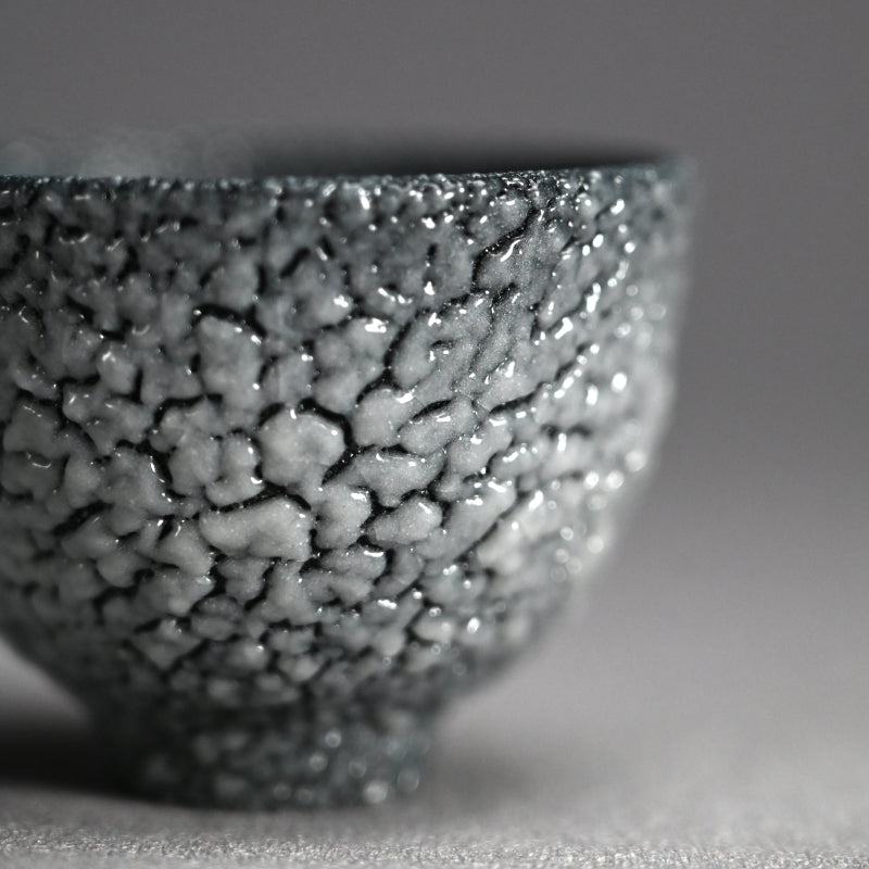 Contemporary Ao-Shino Guinomi ー酒井 博司 "藍色志野ぐい吞み"