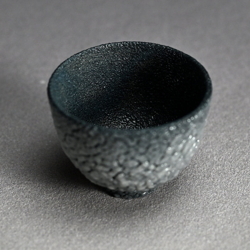 Contemporary Ao-Shino Guinomi ー酒井 博司 "藍色志野ぐい吞み"