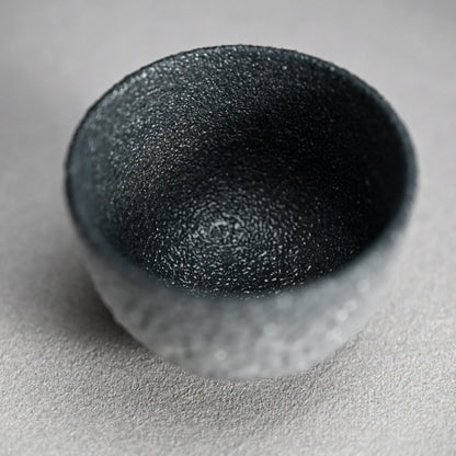 Contemporary Ao-Shino Guinomi ー酒井 博司 "藍色志野ぐい吞み"