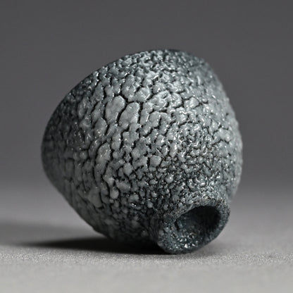 Contemporary Ao-Shino Guinomi ー酒井 博司 "藍色志野ぐい吞み"
