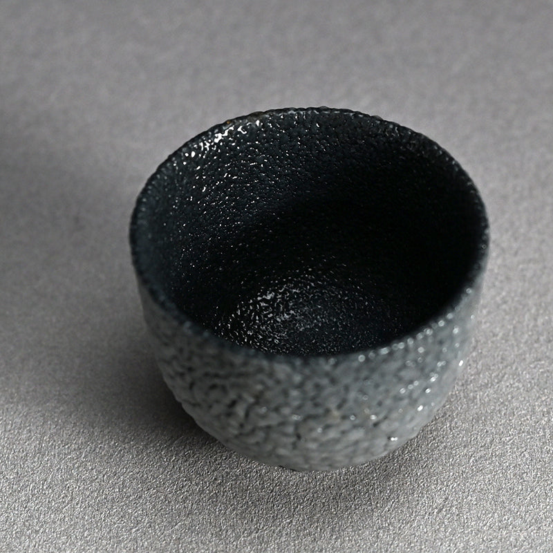 Contemporary Ao-Shino Guinomi ー酒井 博司 "藍色志野ぐい吞み"