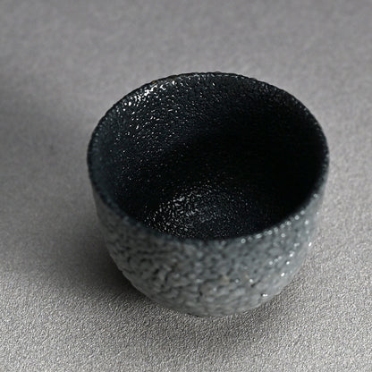 Contemporary Ao-Shino Guinomi ー酒井 博司 "藍色志野ぐい吞み"