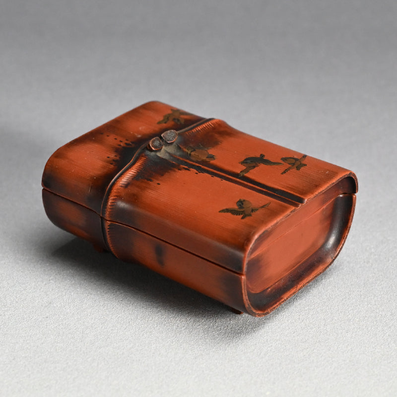 Elegant Small Lacquered Bamboo Futamono Box