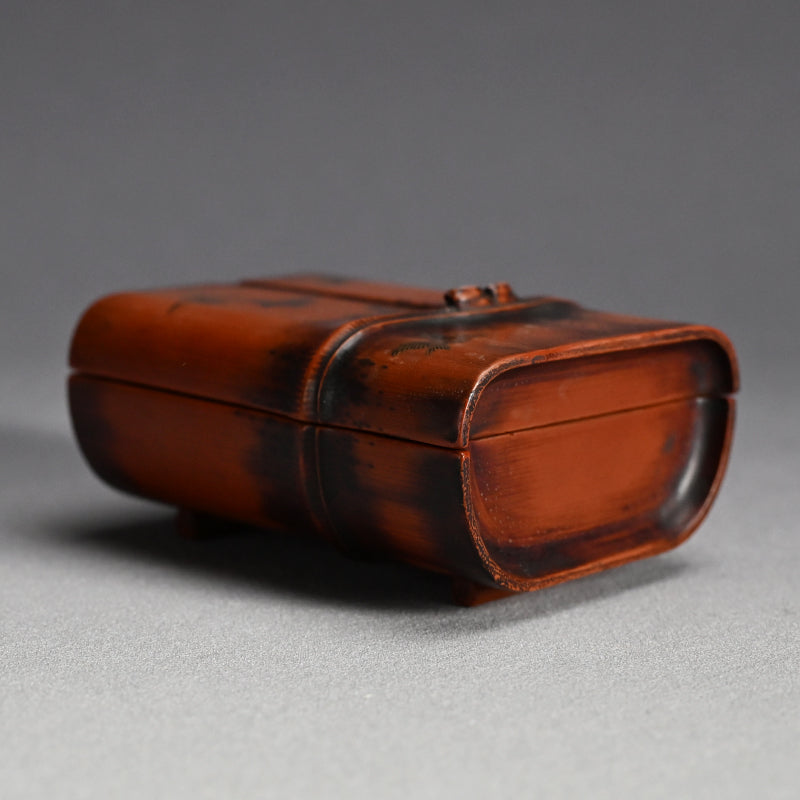 Elegant Small Lacquered Bamboo Futamono Box