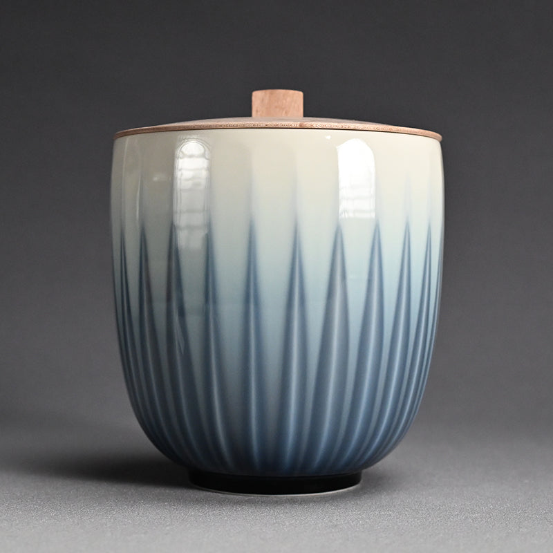 Mizusashi Fresh Water Container ー永草 陽平 “流彩磁水指”