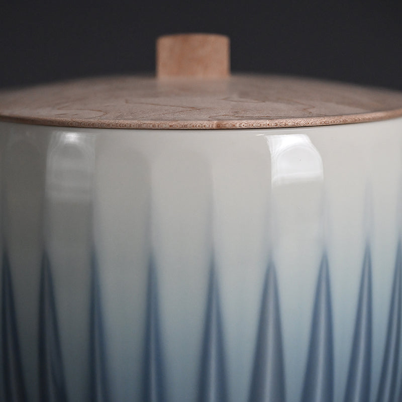 Mizusashi Fresh Water Container ー永草 陽平 “流彩磁水指”