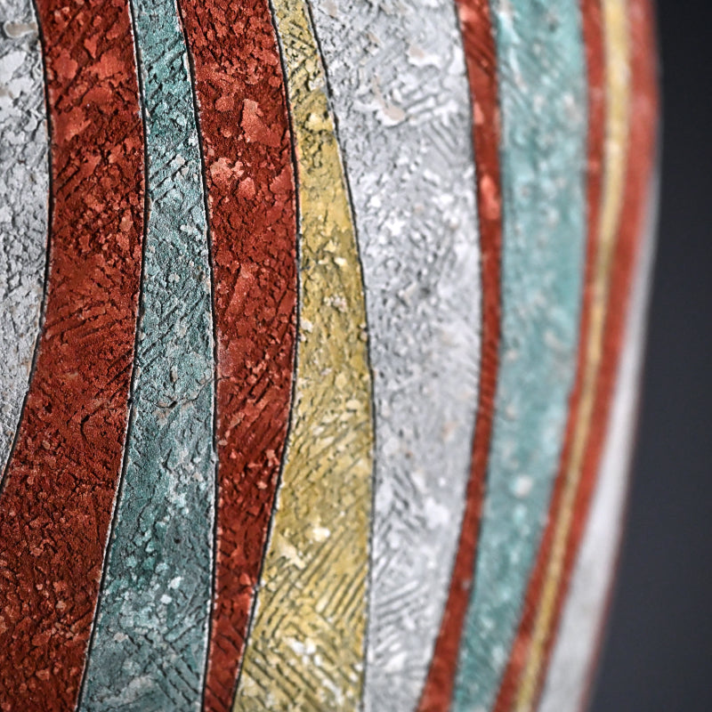 Unusually Colorful Vase ー加古 勝己 “彩陶”