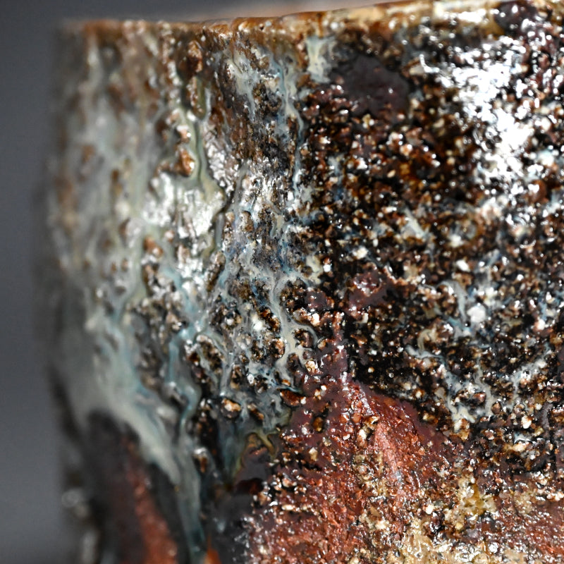 Dramatic Ash Glazed Chawn Tea Bowl ー加古 勝己 “灰釉縞茶碗”
