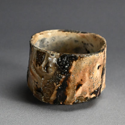Kohiki Chawan Tea Bowl ー加古 勝己 “灰粉引鉄刷毛茶碗”