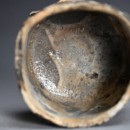 Kohiki Chawan Tea Bowl ー加古 勝己 “灰粉引鉄刷毛茶碗”