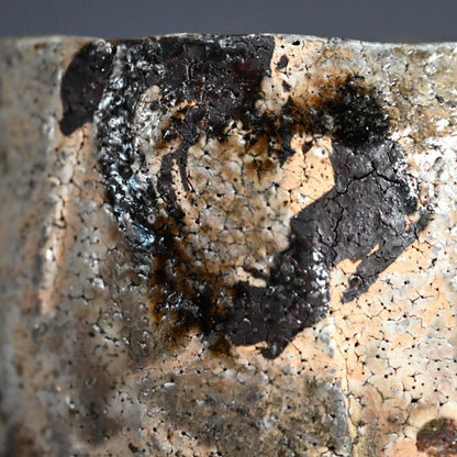 Fabulous Rugged Chawan Tea Bowl ー加古 勝己 “灰粉引丸紋茶碗”