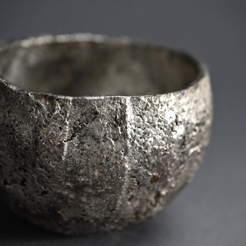 Silver Glazed Chawan Tea Bowl ー加古 勝己 “銀彩茶碗”