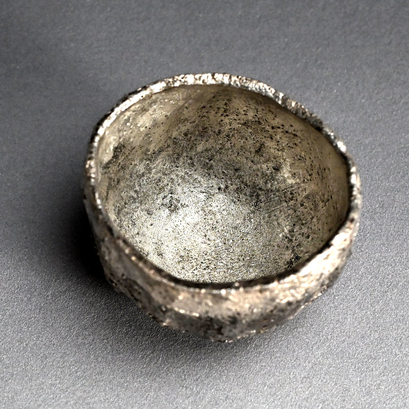 Silver Glazed Chawan Tea Bowl ー加古 勝己 “銀彩茶碗”