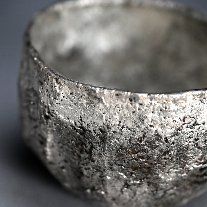Silver Glazed Chawan Tea Bowl ー加古 勝己 “銀彩茶碗”