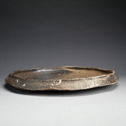 Massive Ash Glazed Platter ー加古 勝己 “灰被雫紋大皿”