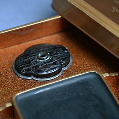 Museum Quality Meiji p. Japanese Gold Lacquer Box