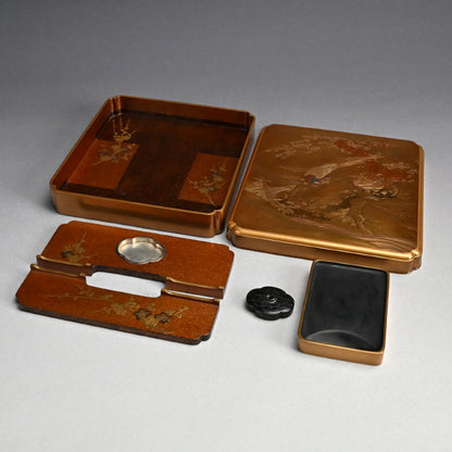 Museum Quality Meiji p. Japanese Gold Lacquer Box