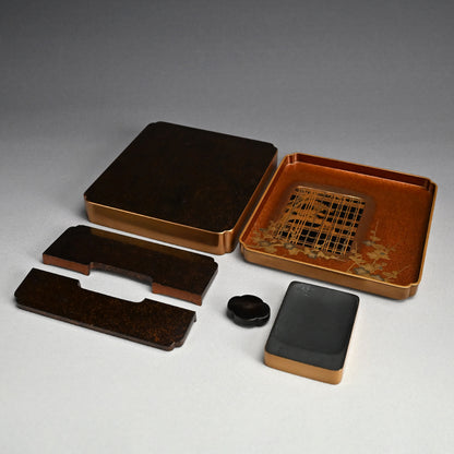 Museum Quality Meiji p. Japanese Gold Lacquer Box