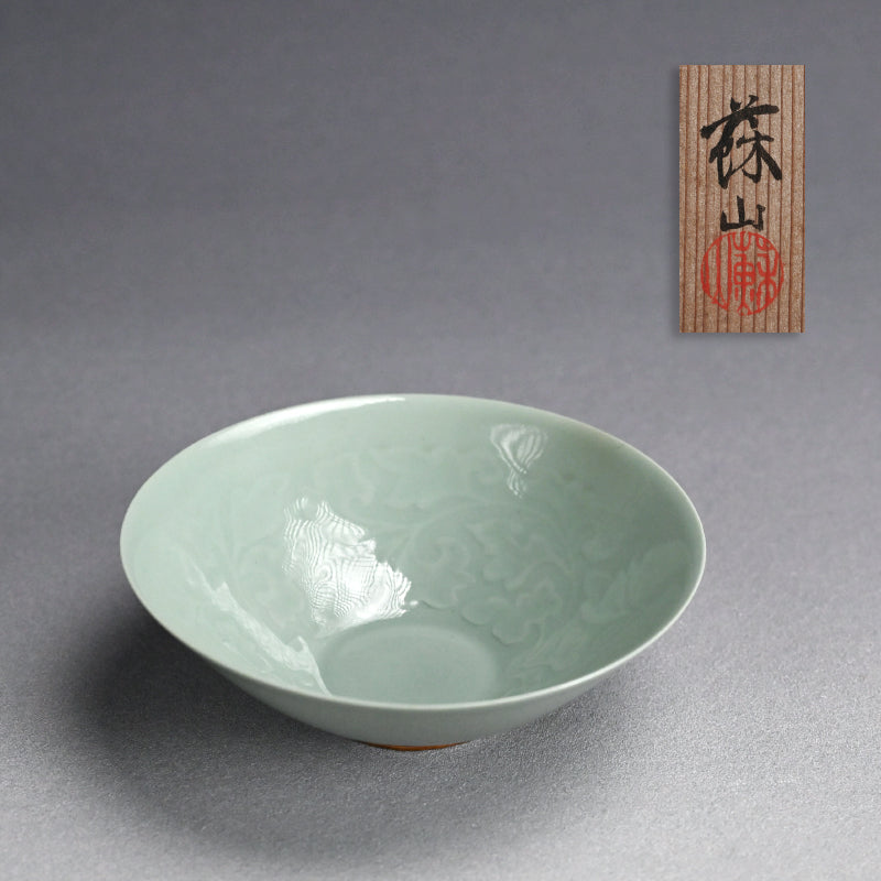 Seiji Porcelain Bowl by Imperial Artist ー初代 諏訪 蘇山 "青瓷滓挿製 古盛"