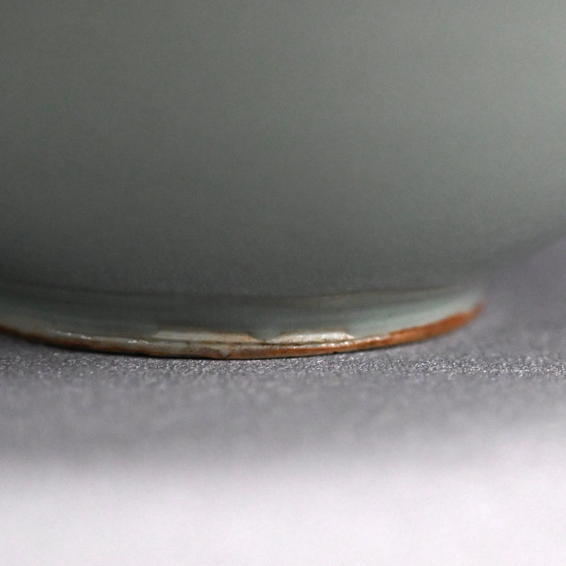 Seiji Porcelain Bowl by Imperial Artist ー初代 諏訪 蘇山 "青瓷滓挿製 古盛"