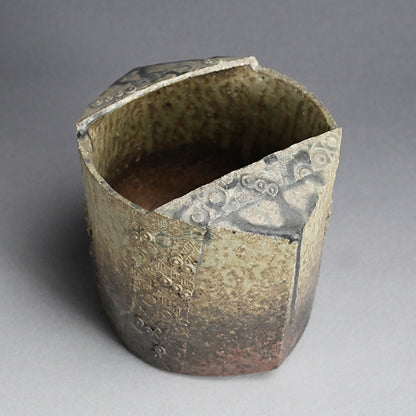 Wakokuto Vase, 2006 ー加古 勝己 “倭刻陶”