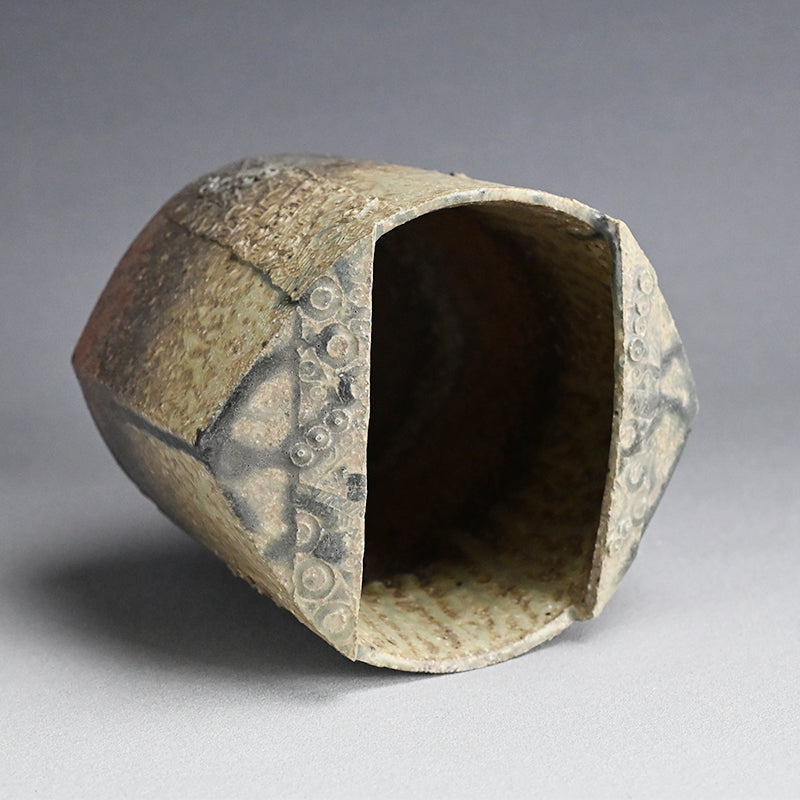 Wakokuto Vase, 2006 ー加古 勝己 “倭刻陶”