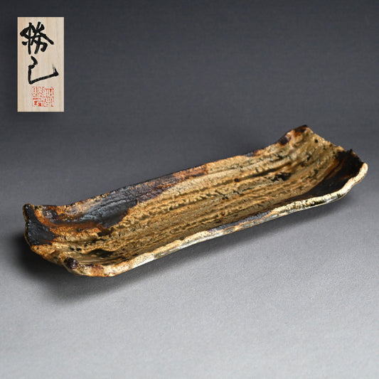 Fabulous Ash Glazed Serving Plate ー加古 勝己 “灰被雫紋大皿”