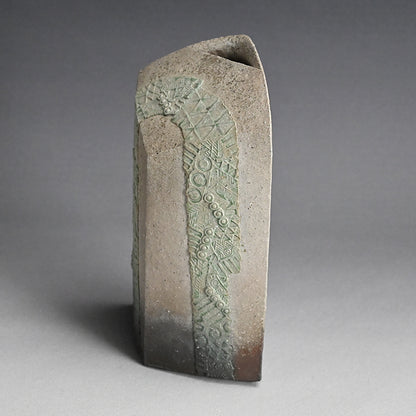Important Awarded Vase ー加古 勝己 “倭刻陶”
