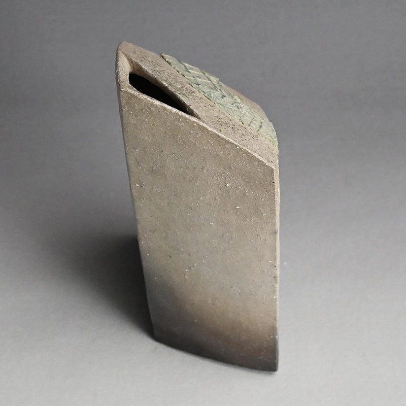 Important Awarded Vase ー加古 勝己 “倭刻陶”