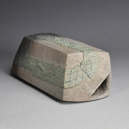 Important Awarded Vase ー加古 勝己 “倭刻陶”