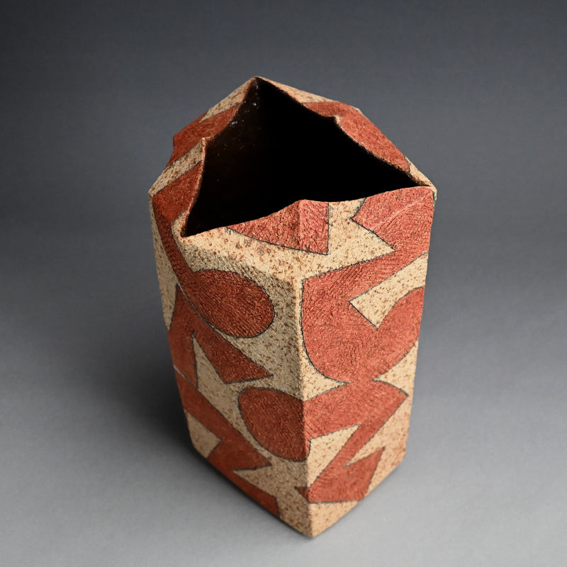 Contemporary Japanese Ceramic Vase ー加古 勝己 “灰赫陶”