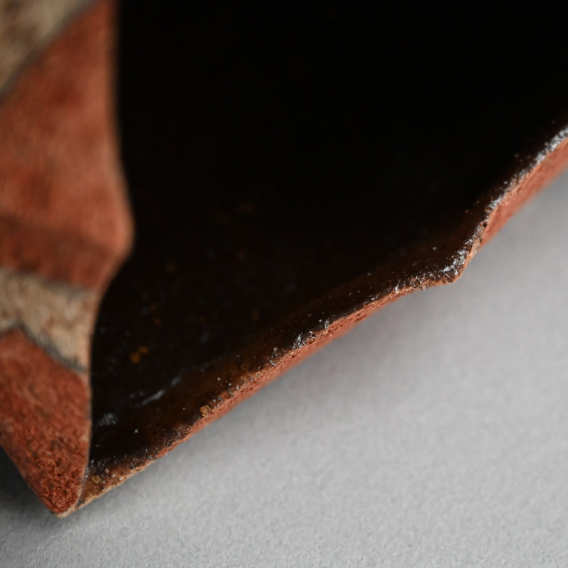 Contemporary Japanese Ceramic Vase ー加古 勝己 “灰赫陶”