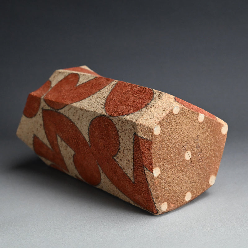 Contemporary Japanese Ceramic Vase ー加古 勝己 “灰赫陶”