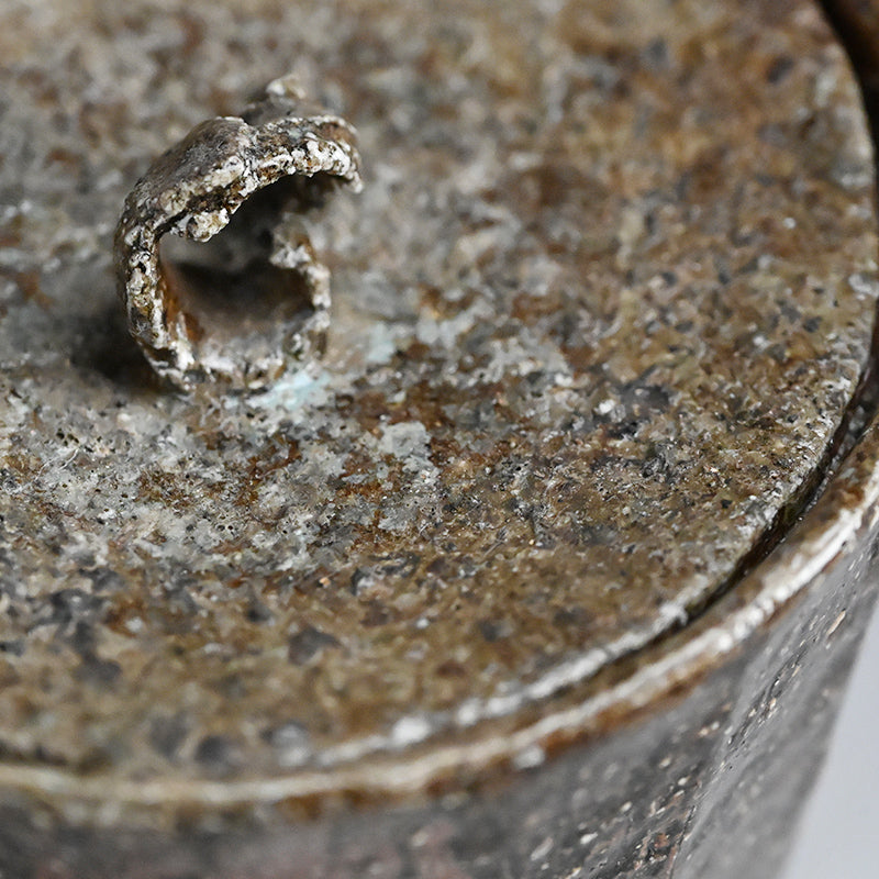 Rugged Mizusashi for Matcha Tea Ceremony ー加古 勝己 “灰被水指”