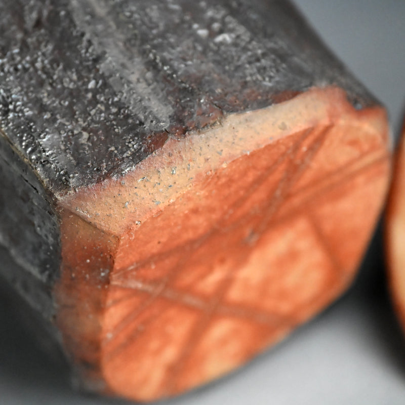 Silver Glazed Mizusashi Covered Jar ー加古 勝己 “銀彩水指”