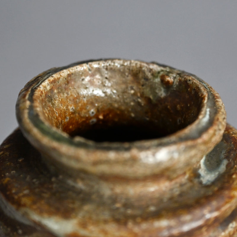 16th-17th c. Iga Kakehana Hanging Tea Room Vase ー山田 宗徧 “伊賀旅枕 掛花“